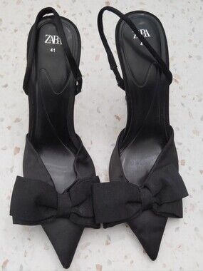 ZARA Black Pointed Slingback Heels with Bow Accent!! 🖤